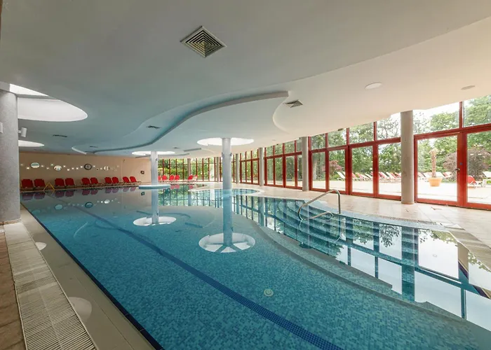 酒店 Stayflex By Helios - Kids Slide - Pools - Ac In The - Ev Station 4*